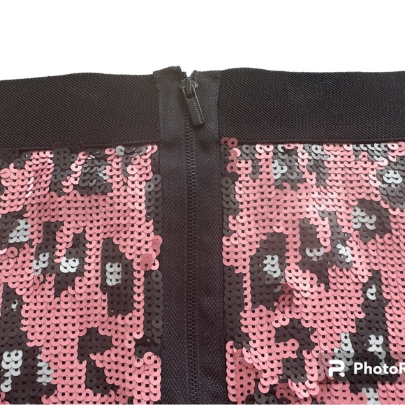 BCBGMAXAZRIA Sequin mini skirt; Black and pink; Size S; Excellent condition; - Picture 8 of 8